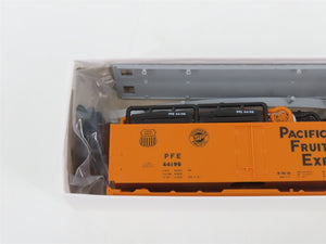 HO InterMountain Kit 41704P-11 UP SP PFE Pacific Fruit Express Reefer #44196