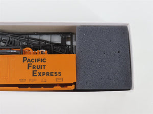 HO InterMountain Kit 41704P-10 UP SP PFE Pacific Fruit Express Reefer #44143