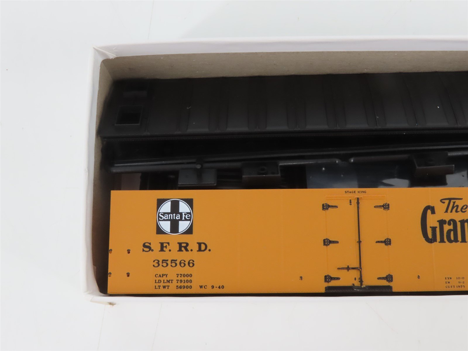HO Scale InterMountain Kit 41114-09 SFRD Santa Fe 