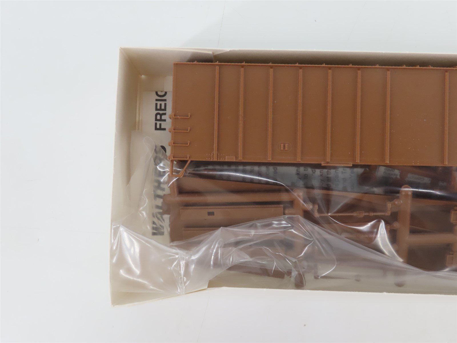 HO Scale Walthers Kit 932-3650 Undecorated 50' Airslide Hopper