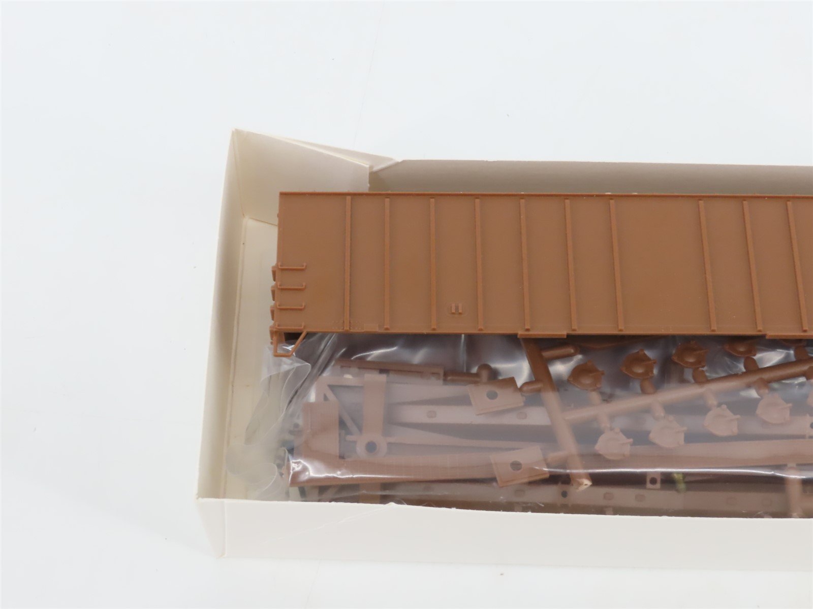 HO Scale Walthers Kit 932-3650 Undecorated 50' Airslide Hopper