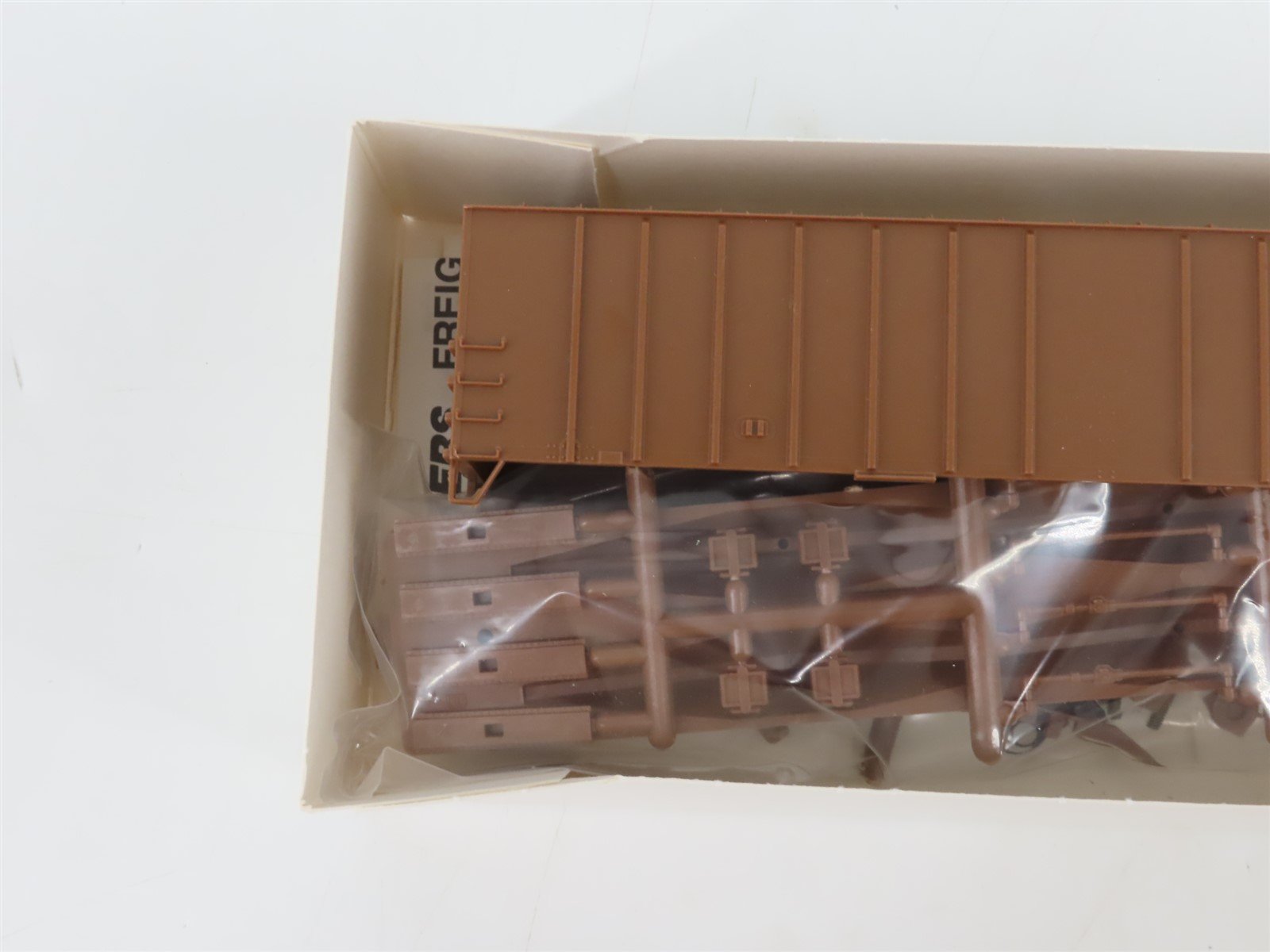 HO Scale Walthers Kit 932-3650 Undecorated 50' Airslide Hopper