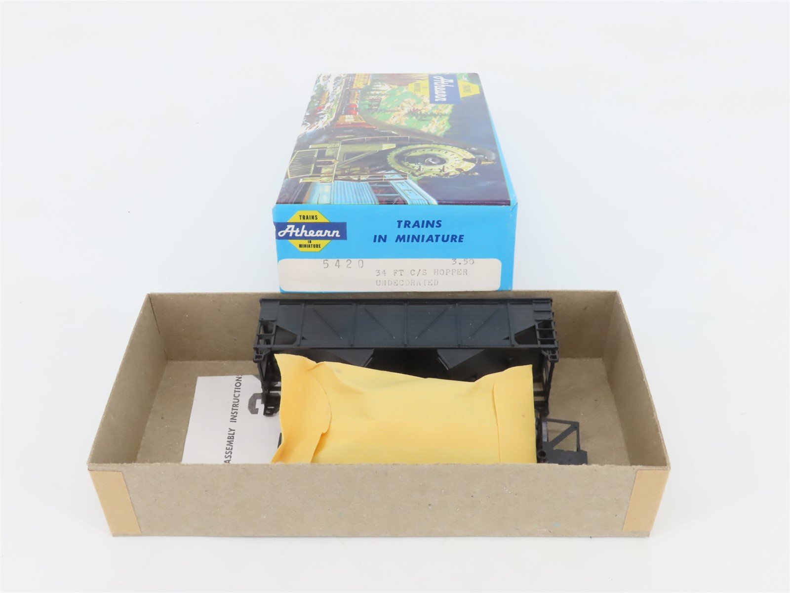 HO Scale Athearn Kit 5420 Undecorated 34' Composite Side 2-Bay Open Hopper