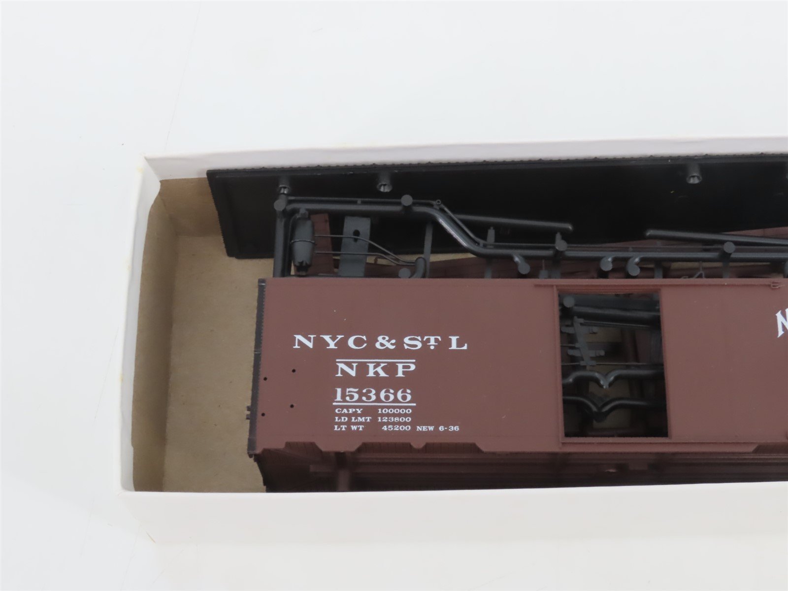 HO Scale IMWX/Des Plaines Hobbies Kit 112 NYC&StL NKP Viking Roof Box Car #15366