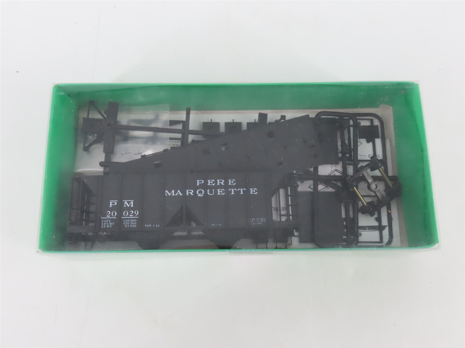 HO Scale Bowser Kit 55633 PM Pere Marquette 2-Bay Covered Hopper #20029 - SEALED