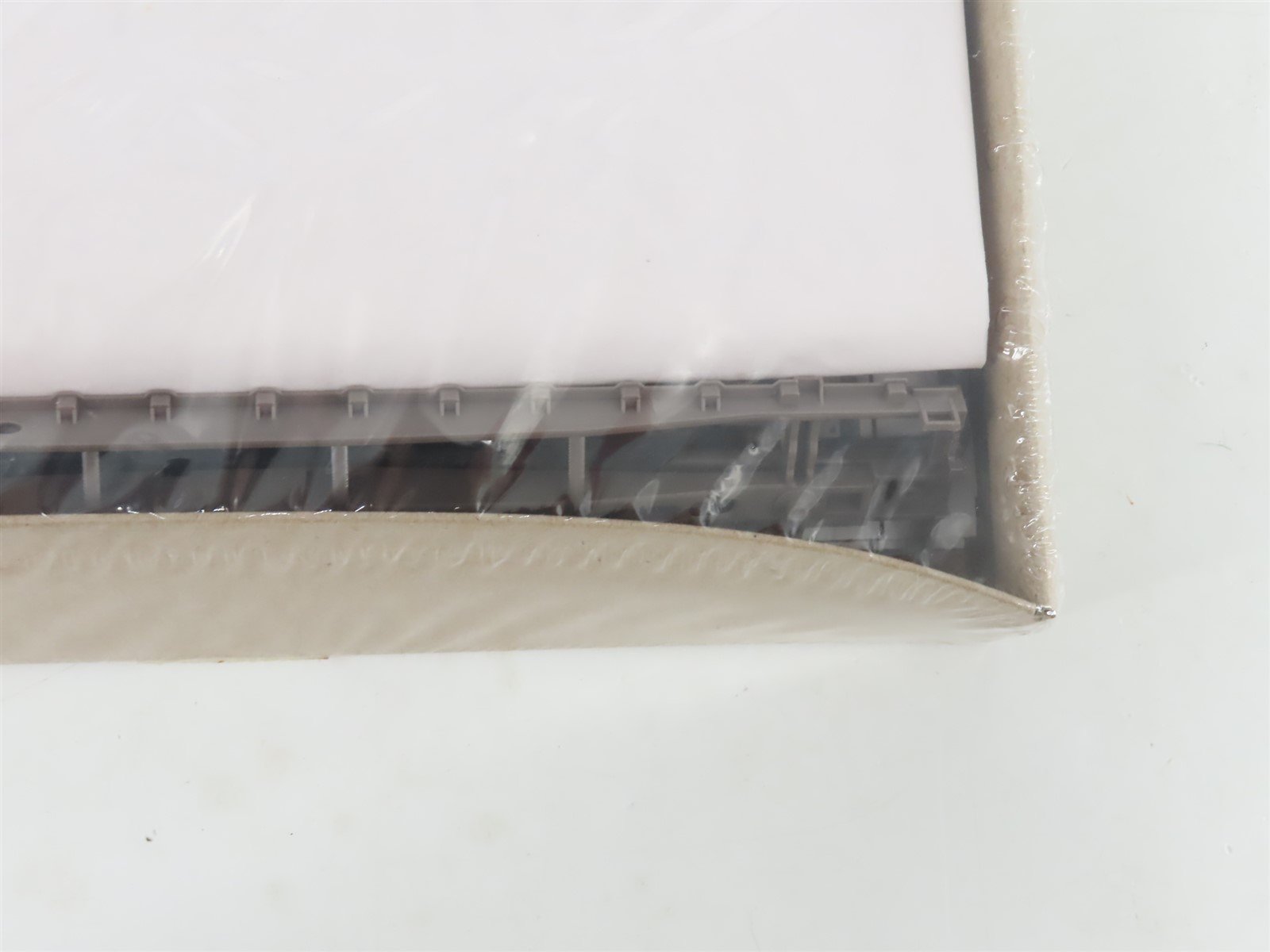 HO Scale Walthers Kit 932-3750 Undecorated 54' GSC Flat Car