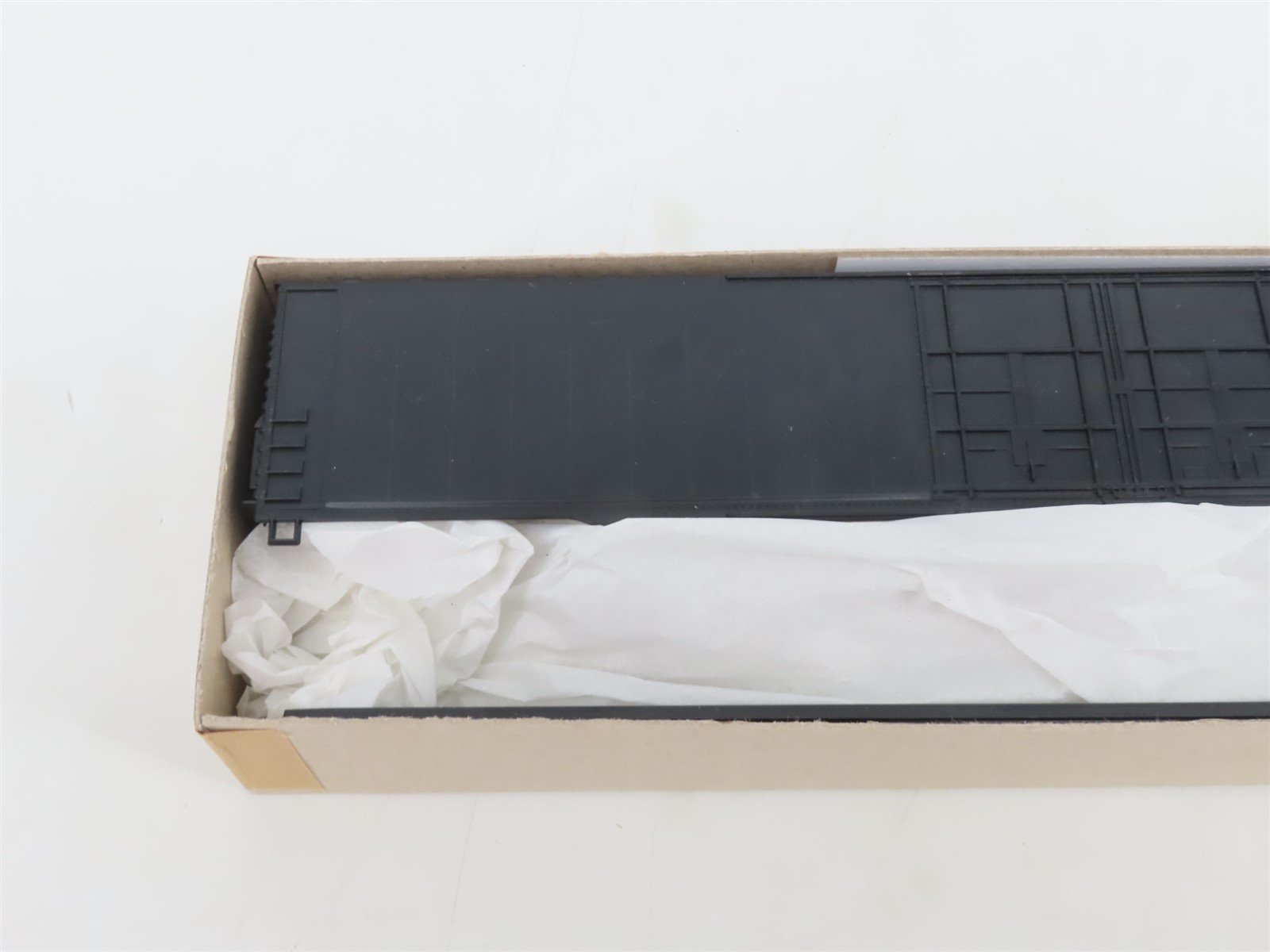 HO Scale Athearn Kit 1974 Undecorated 86' Hi-Cube 4-Door Box Car