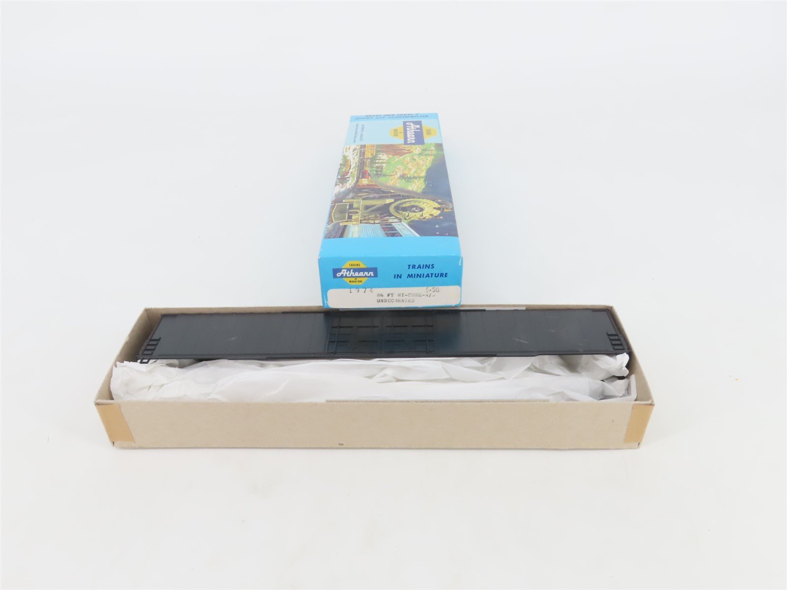 HO Scale Athearn Kit 1974 Undecorated 86' Hi-Cube 4-Door Box Car