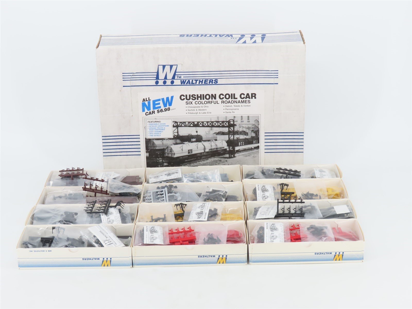 HO Scale Walthers Kit PRR, C&O, NW, P&LE, DT&I, ATSF Cushion Coil Cars 12-Pack