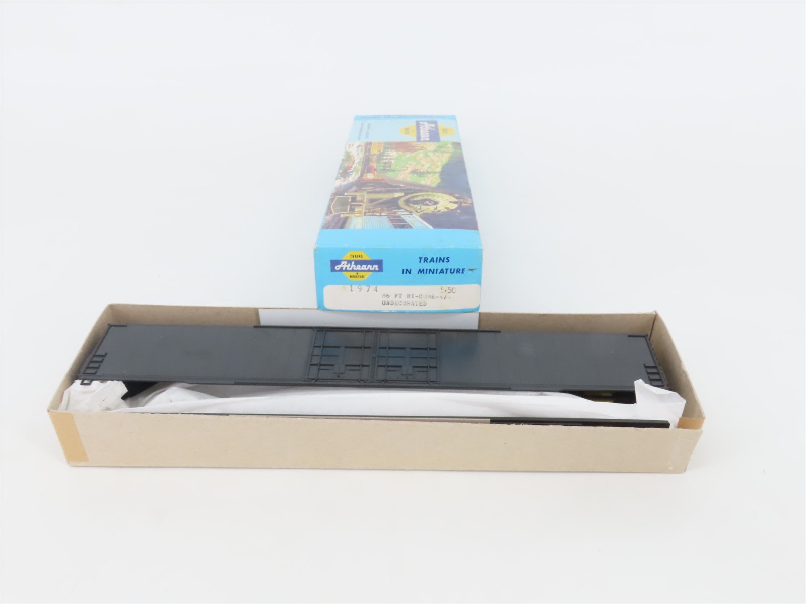 HO Scale Athearn Kit 1974 Undecorated Black 86' Hi-Cube 4-Door Box Car