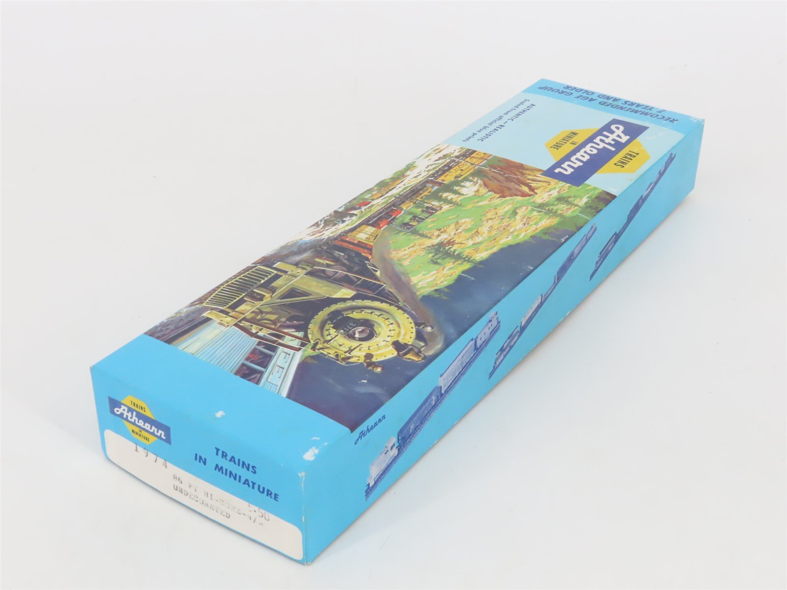 HO Scale Athearn Kit 1974 Undecorated Black 86' Hi-Cube 4-Door Box Car
