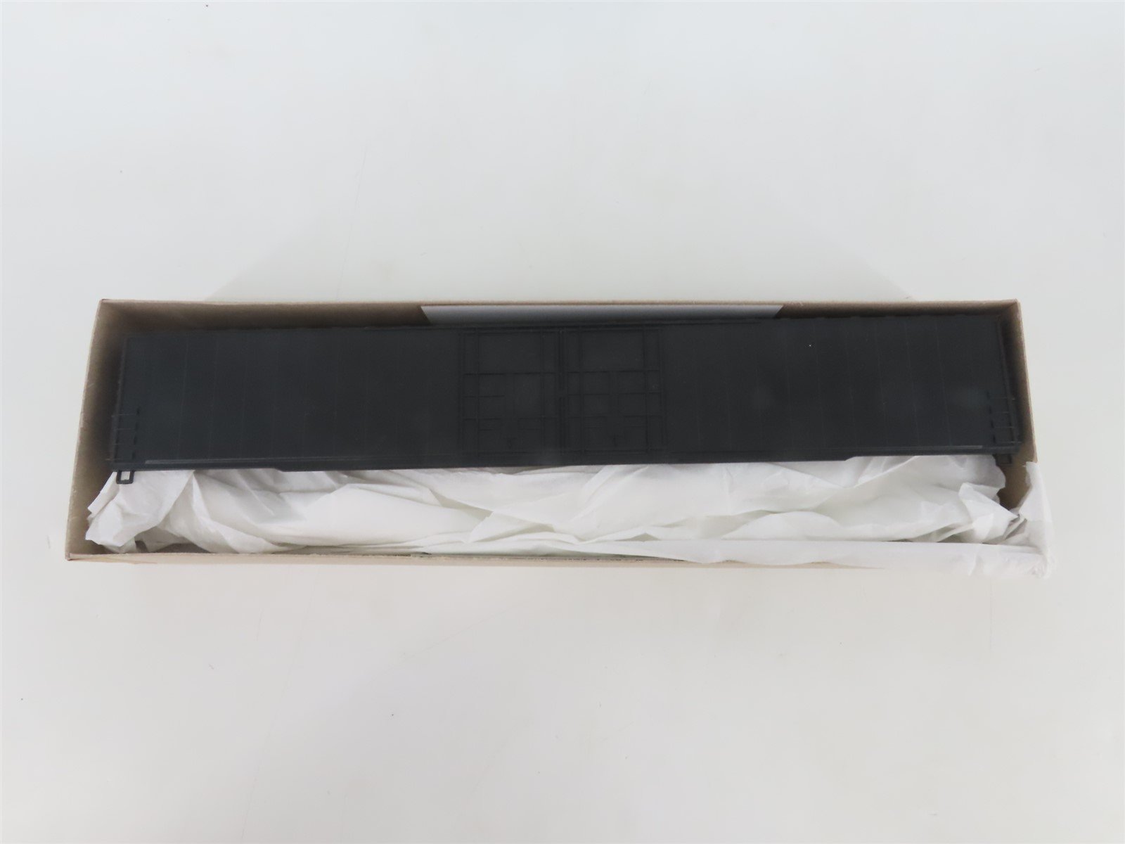 HO Scale Athearn Kit 1974 Undecorated Black 86' Hi-Cube 4-Door Box Car