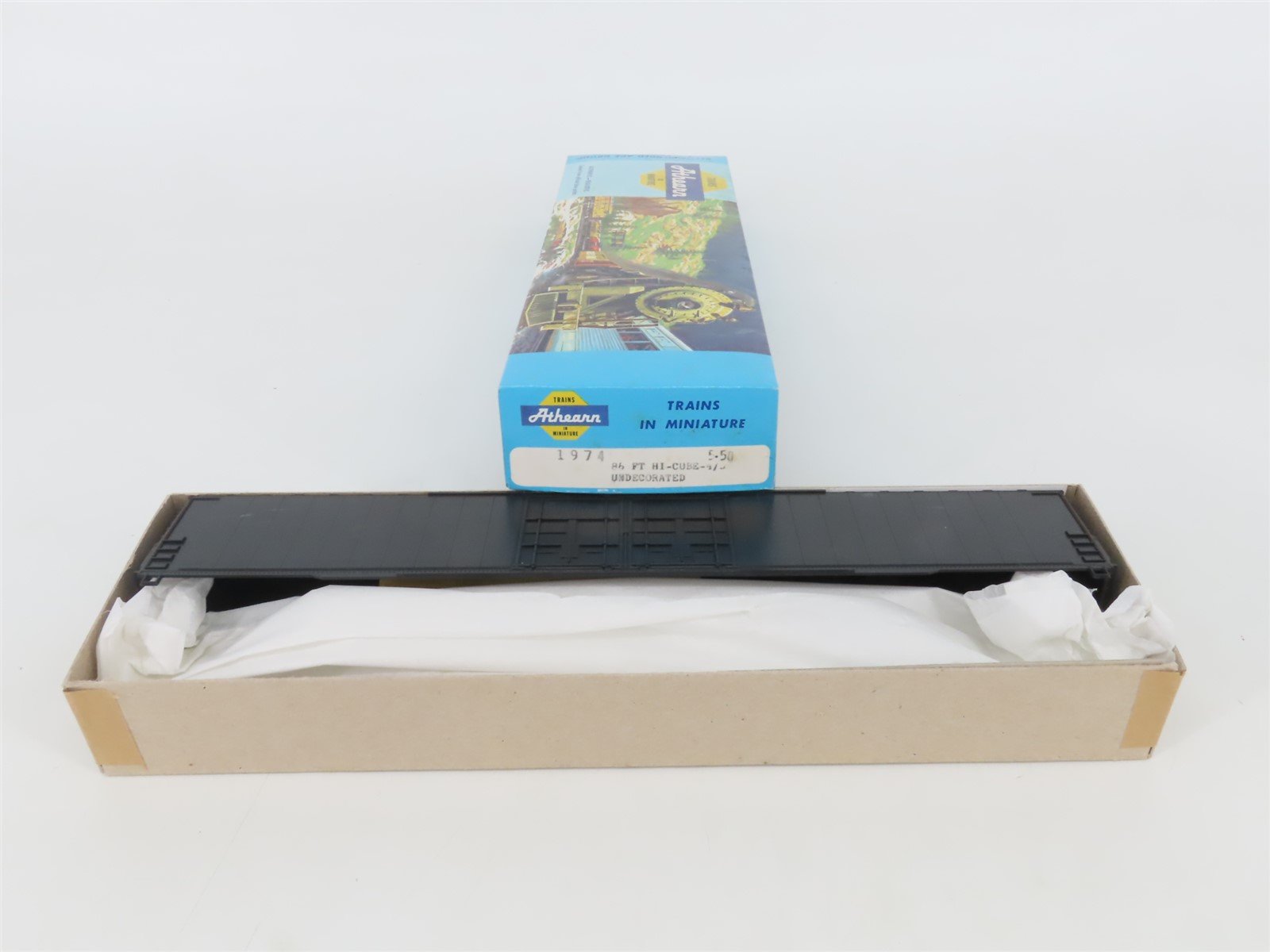 HO Scale Athearn Kit 1974 Undecorated Black 86' Hi-Cube 4-Door Box Car