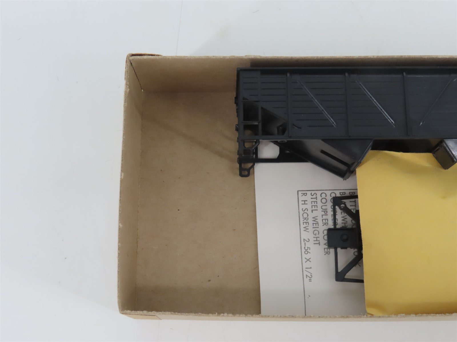 HO Scale Athearn Kit 5420 Undecorated Black 34' 2-Bay Composite Side Hopper