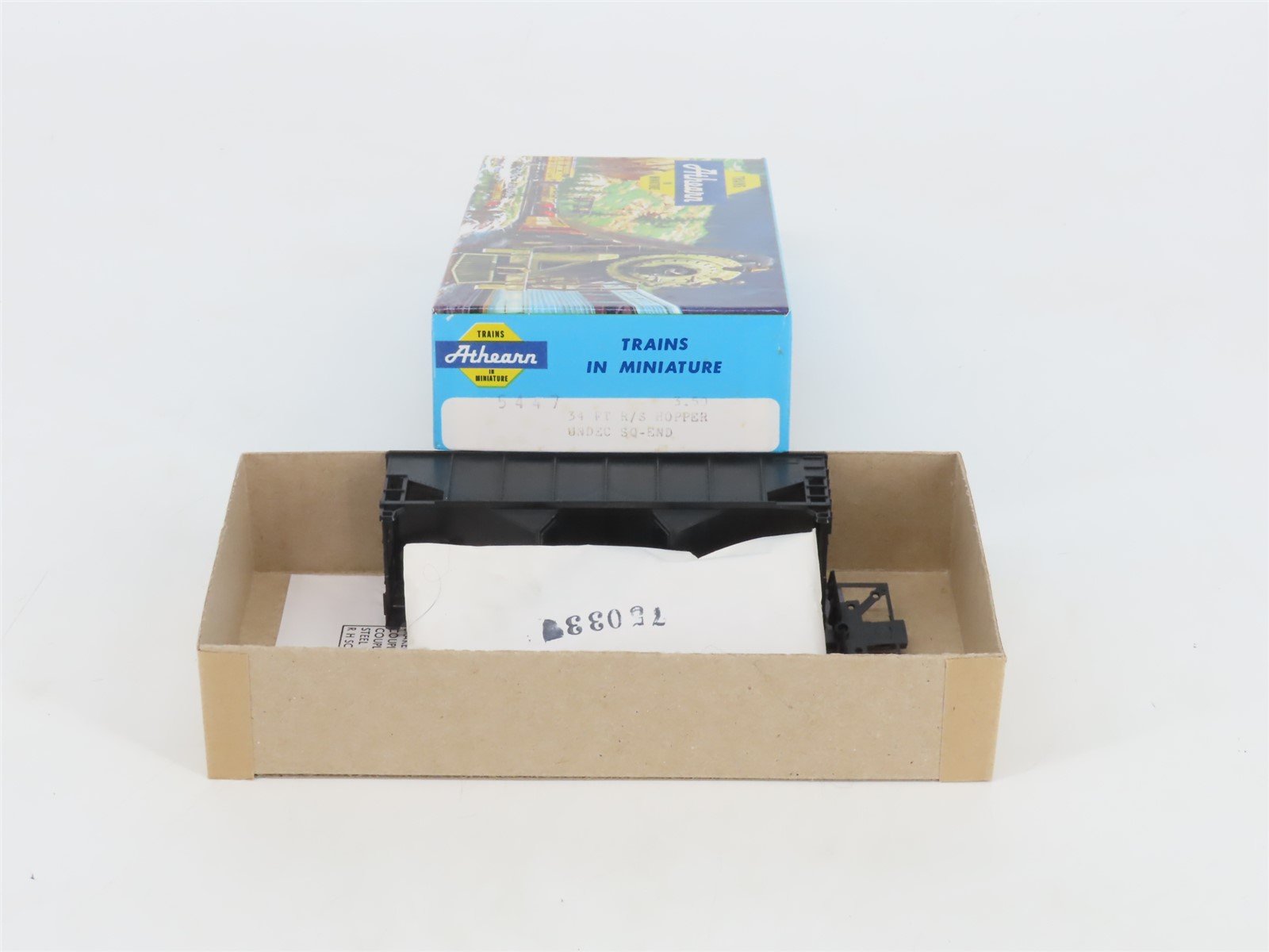 HO Scale Athearn Kit 5447 Undecorated Black 34' 2-Bay Rib Side Open Hopper