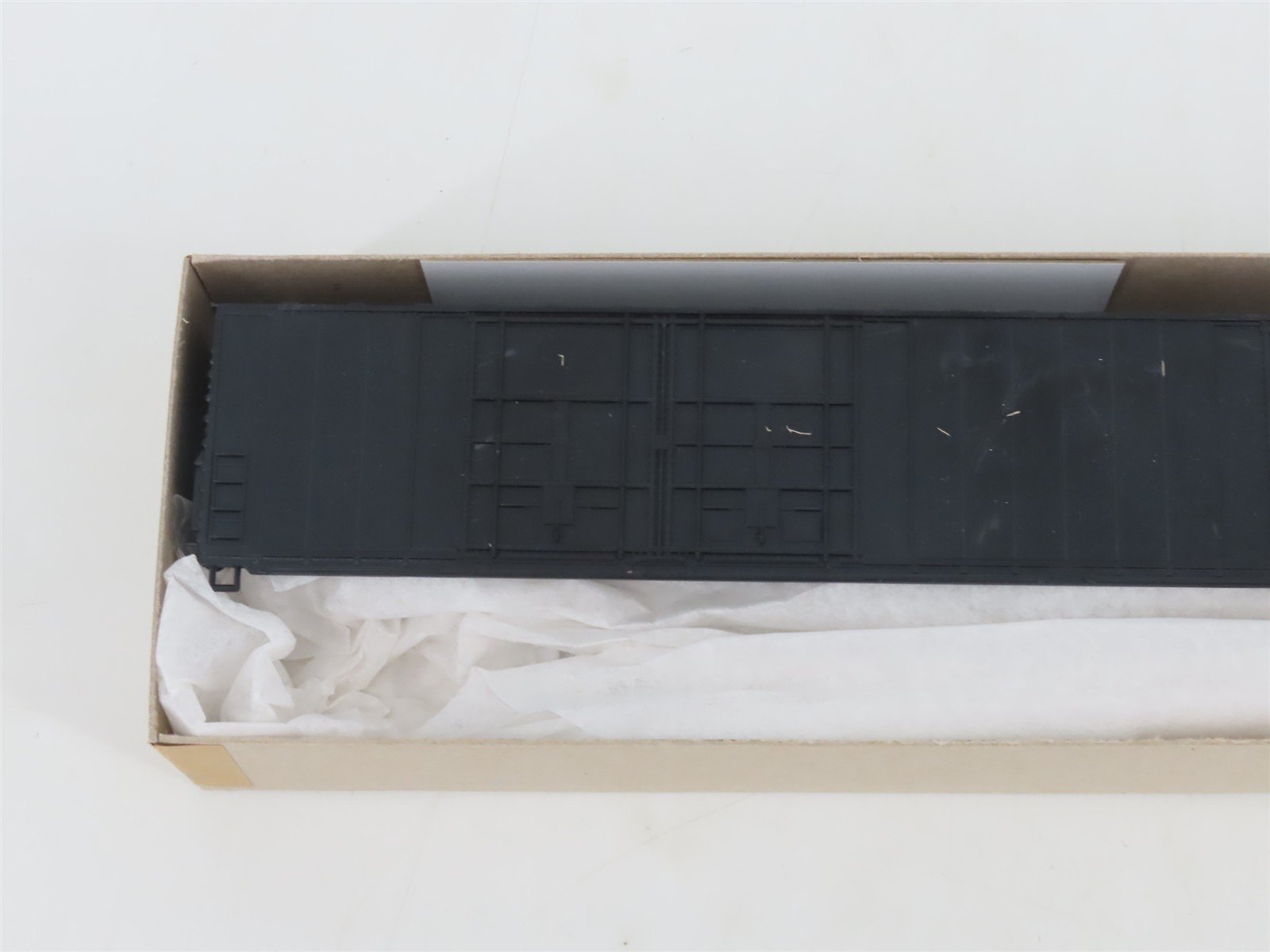 HO Scale Athearn Kit 1985 Undecorated Black 86' Hi-Cube 8-Door Box Car