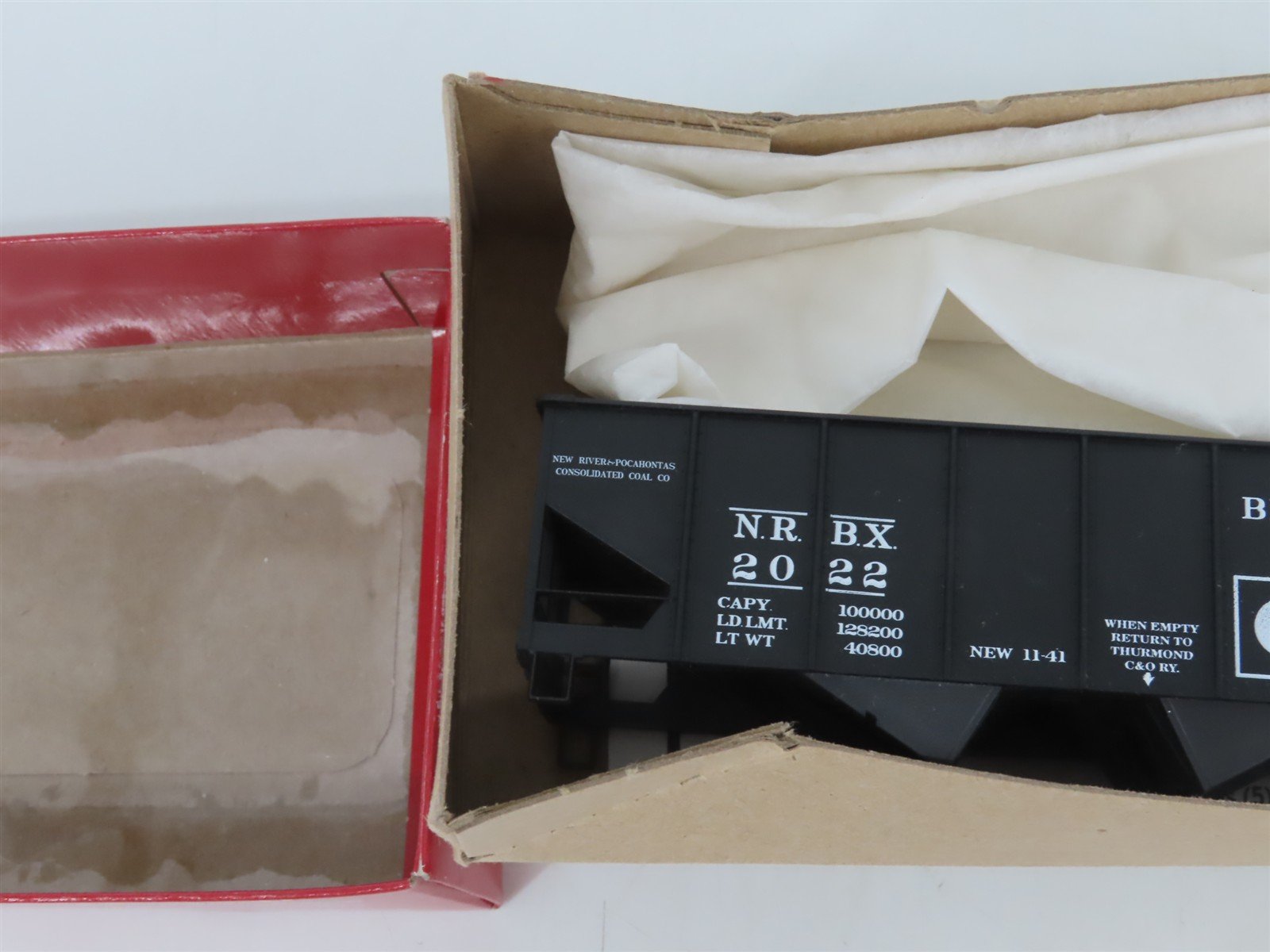 HO Scale Branchline Kit NRBX Berwind USRA 55-Ton 2-Bay Open Hopper #2022