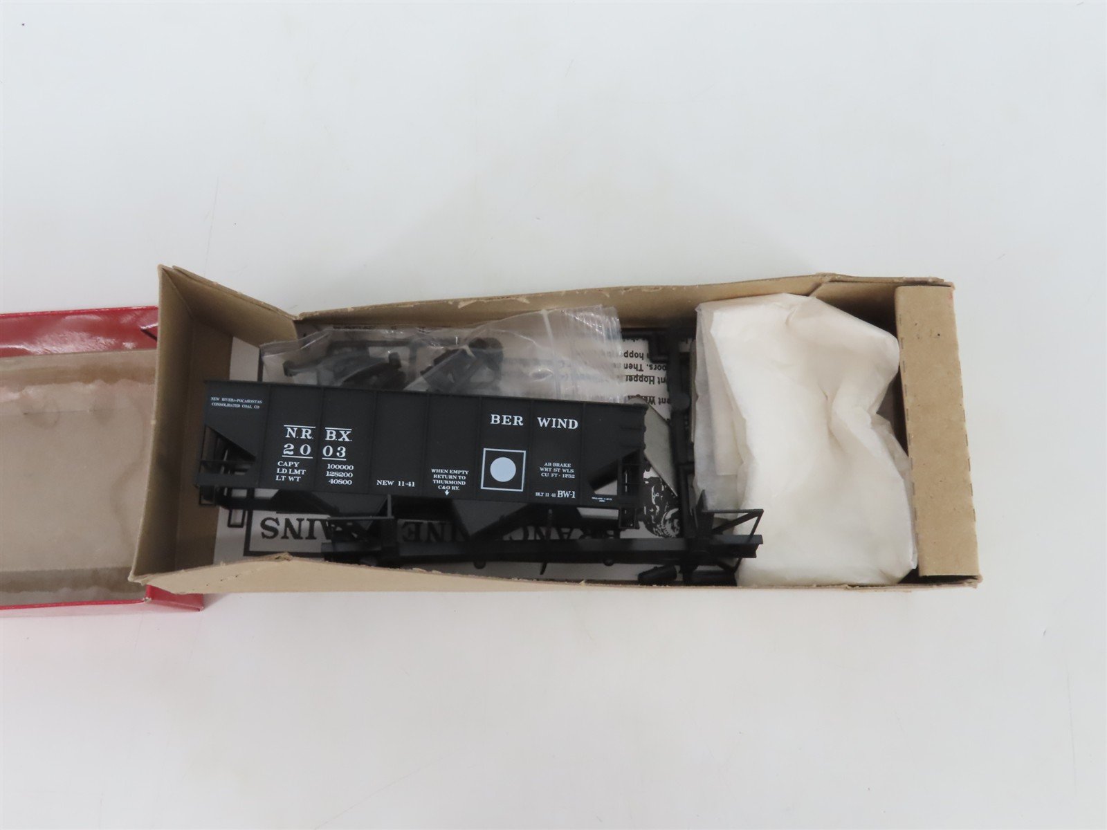HO Scale Branchline Kit NRBX Berwind USRA 55-Ton 2-Bay Open Hopper #2003