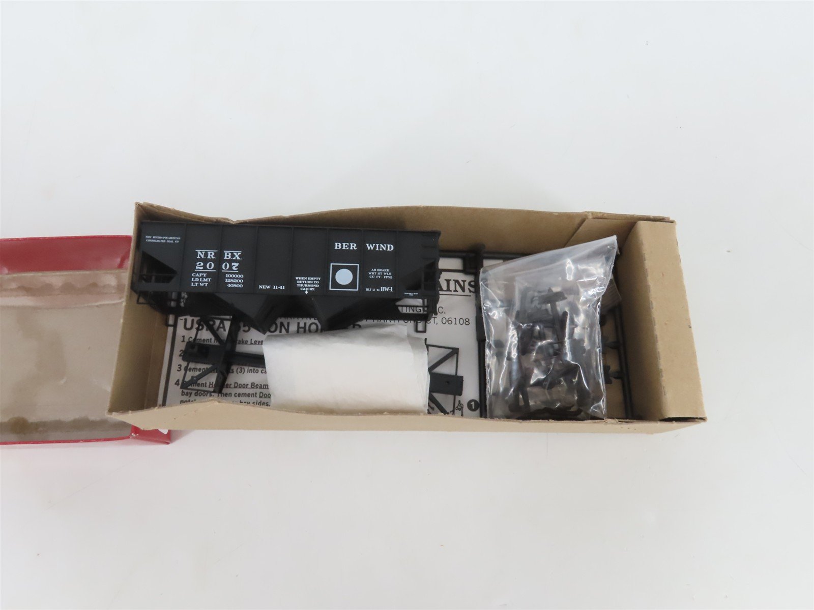 HO Scale Branchline Kit NRBX Berwind USRA 55-Ton 2-Bay Open Hopper #2007