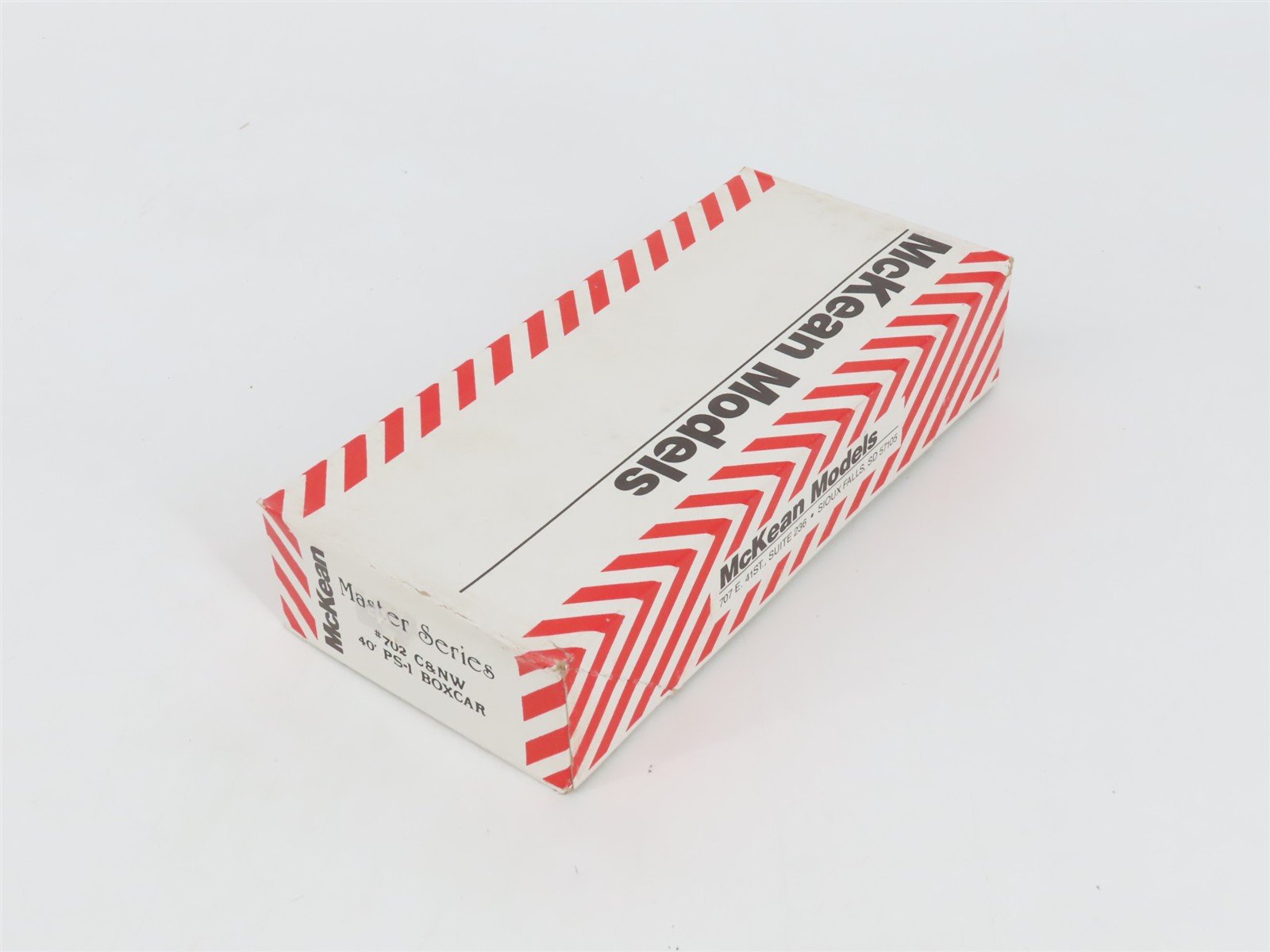 HO Scale McKean Models Master Series Kit 702 CNW 40' PS-1 Box Car #106881