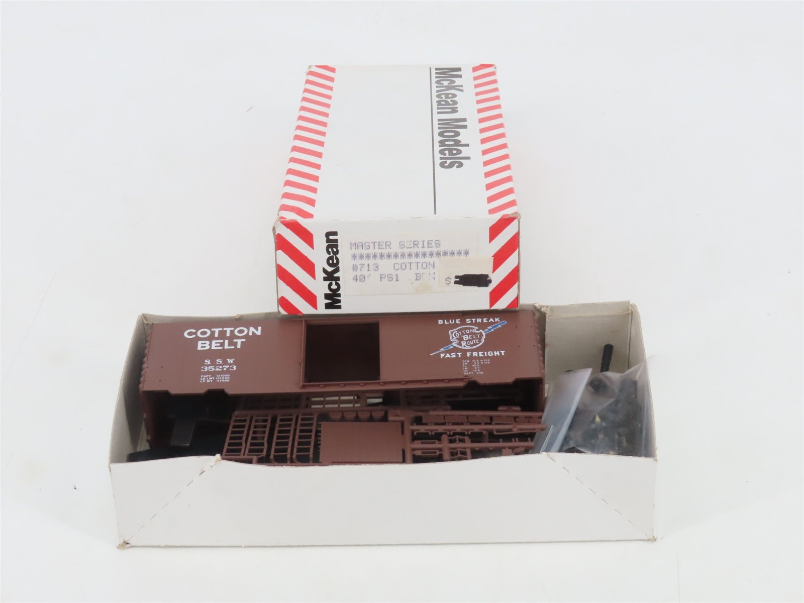 HO McKean Models Master Series Kit 713 SSW Cotton Belt Blue Streak Boxcar #35273