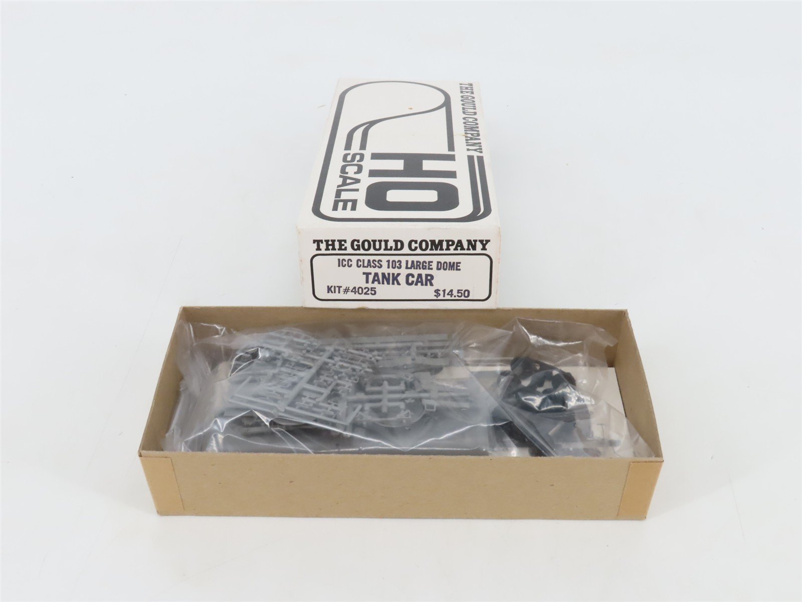HO The Gould Company Kit 4025 Undecorated ICC Class 103 Large Dome Tank Car