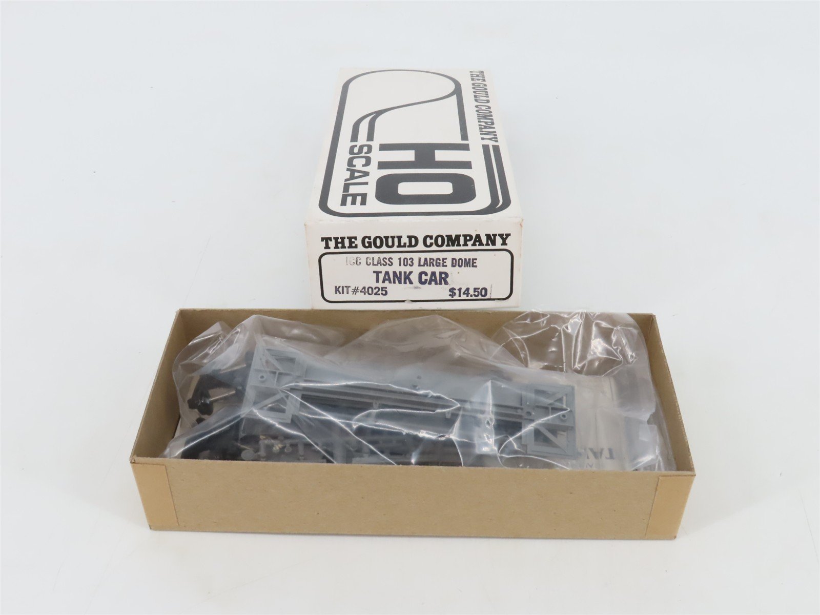 HO The Gould Company Kit 4025 Undecorated ICC Class 103 Large Dome Tank Car