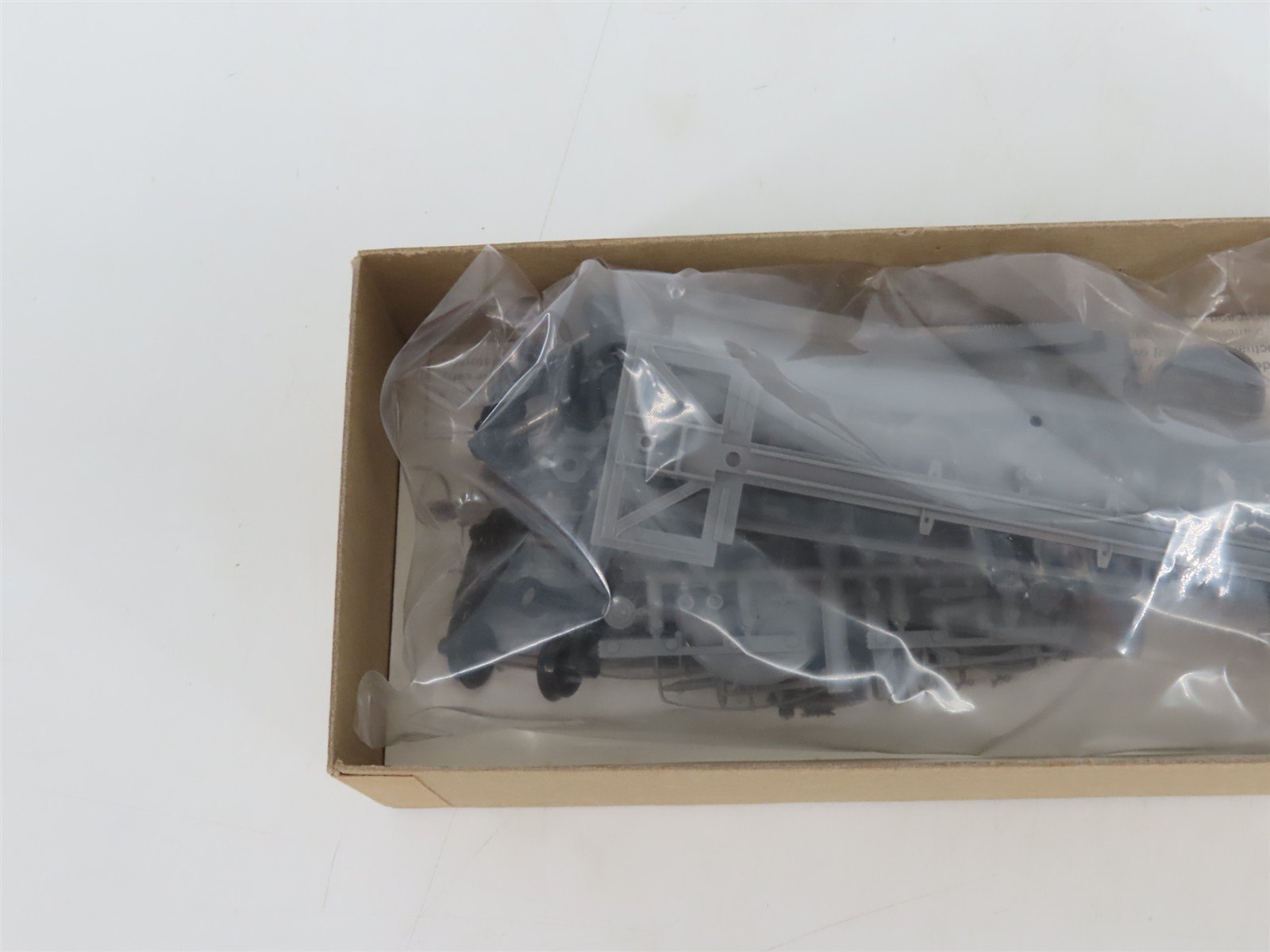 HO The Gould Company Kit 4025 Undecorated ICC Class 103 Large Dome Tank Car