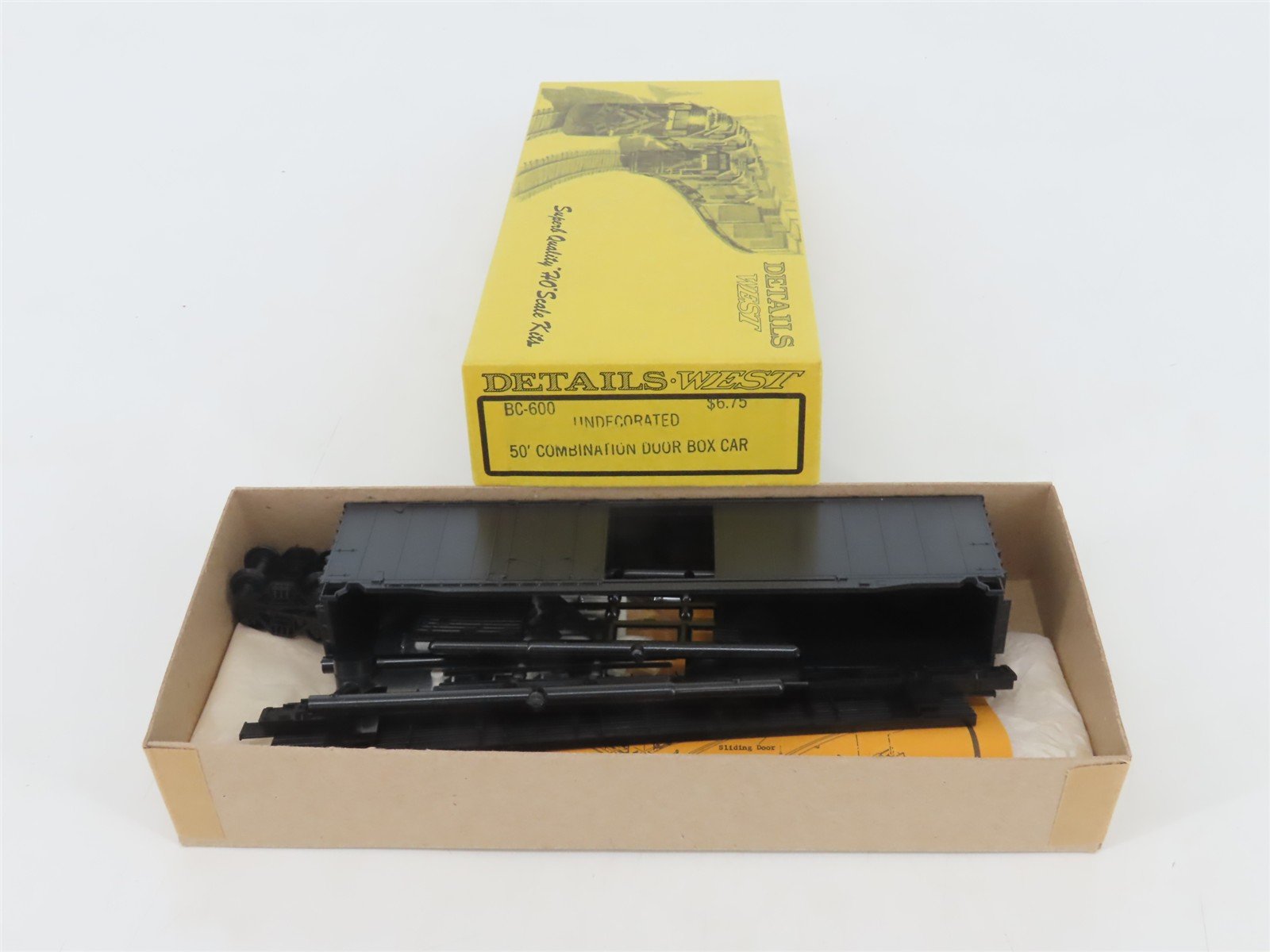 HO Scale Details West Kit BC-600 Undecorated 50' Combination Door Box Car