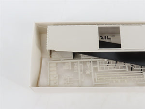HO Scale Robin's Rails Kit 018-5300 Undecorated 50' PS-1 Single Door Box Car
