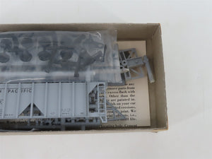 HO Scale E&B Valley/Walthers Kit 18-5014 UP Union Pacific 2-Bay Hopper #576