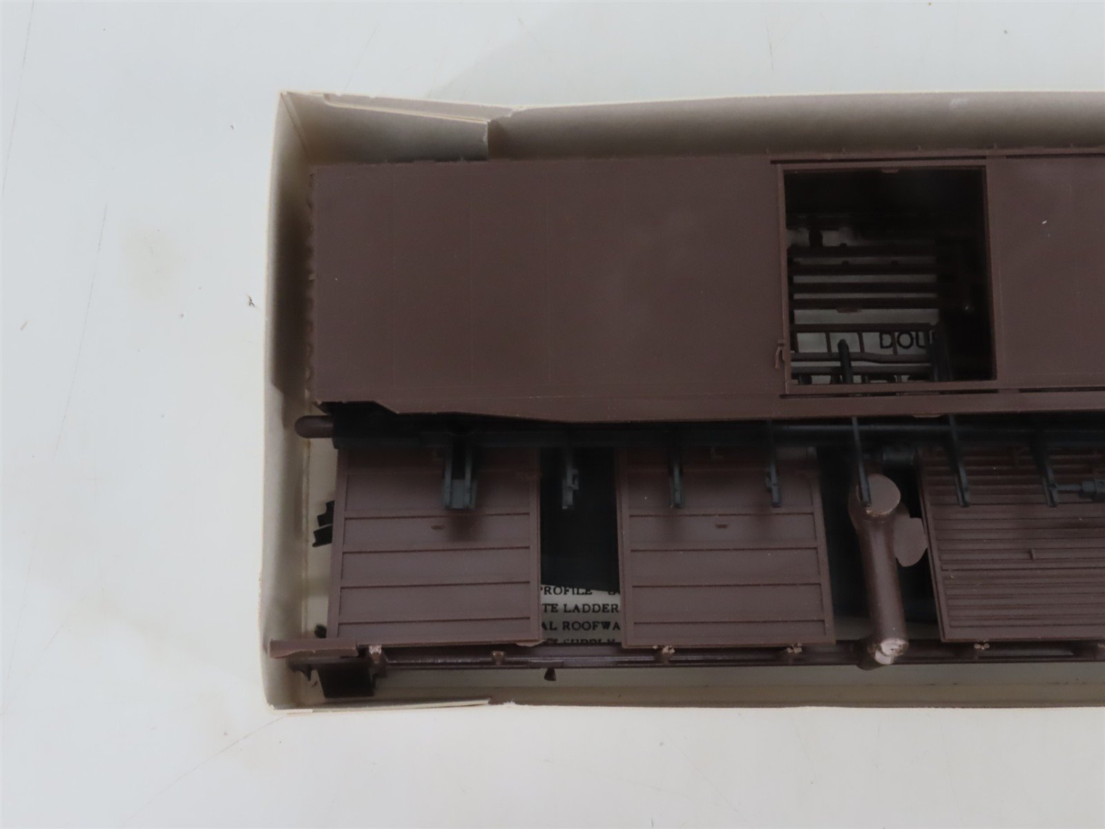 HO Scale Robin's Rails Kit 5300 Undecorated PS-1 50' Single Door Box Car