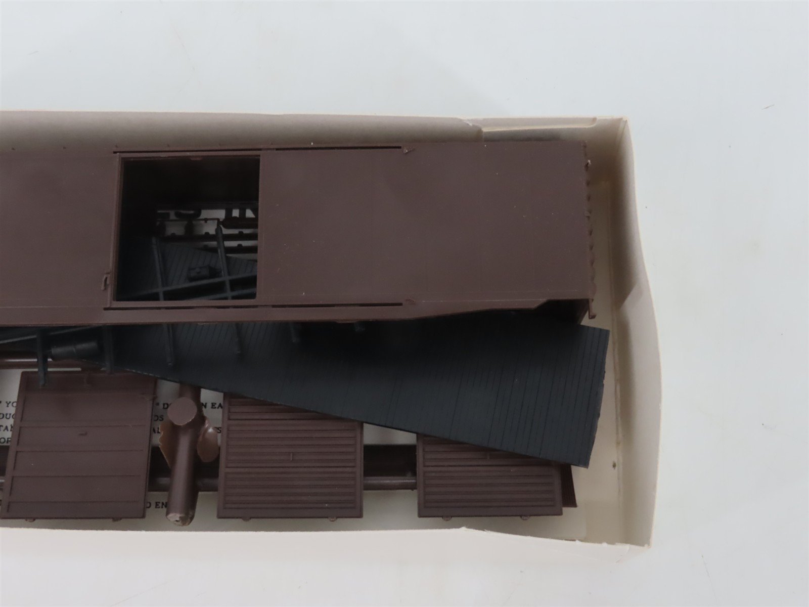 HO Scale Robin's Rails Kit 5300 Undecorated PS-1 50' Single Door Box Car