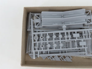 HO Scale Eastern Car Works Kit 2600 Undecorated Airslide Covered Hopper