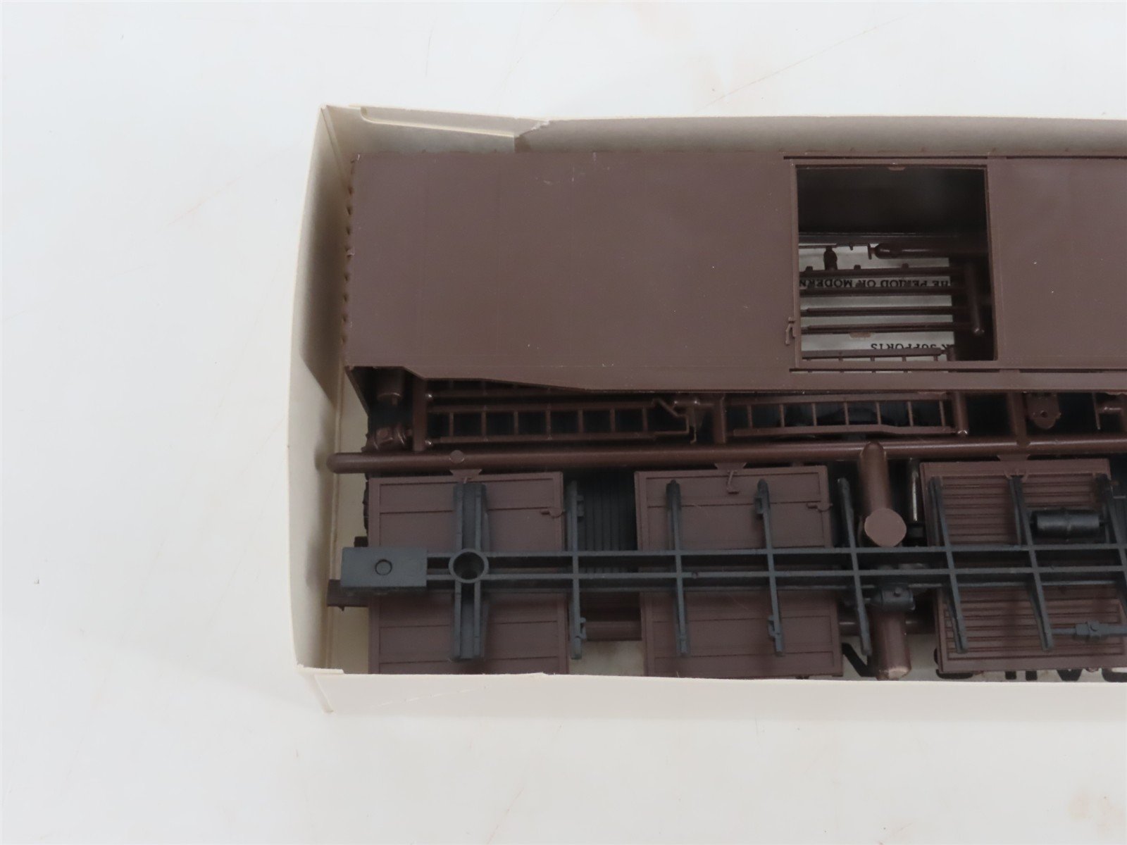 HO Scale Robin's Rails Kit 5300 Undecorated Brown PS-1 50' Single Door Box Car