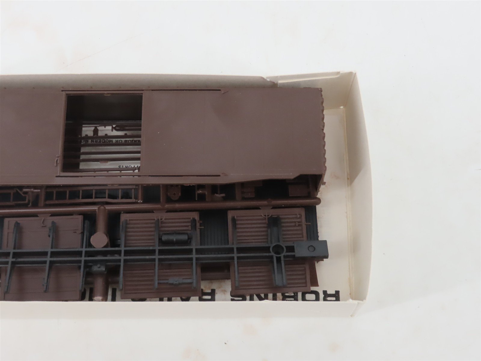 HO Scale Robin's Rails Kit 5300 Undecorated Brown PS-1 50' Single Door Box Car