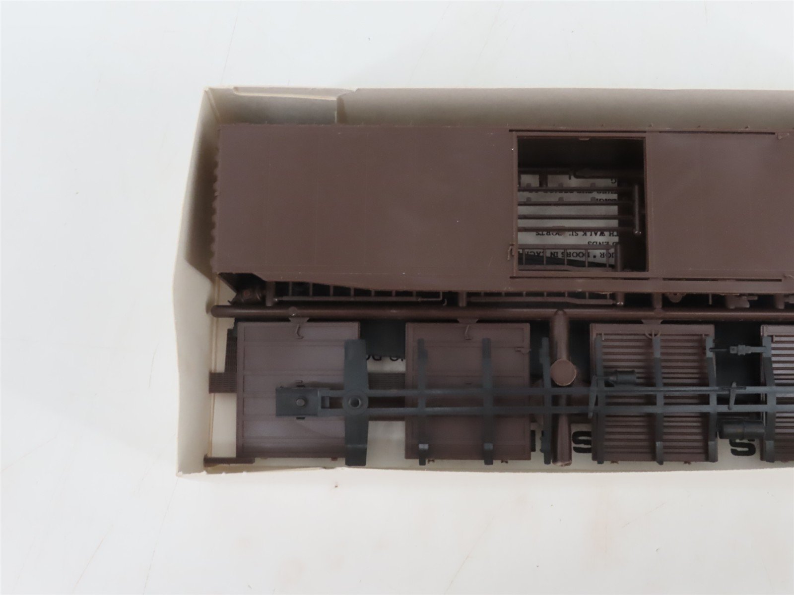 HO Scale Robin's Rails Kit 5300 Undecorated Brown PS-1 50' Single Door Box Car