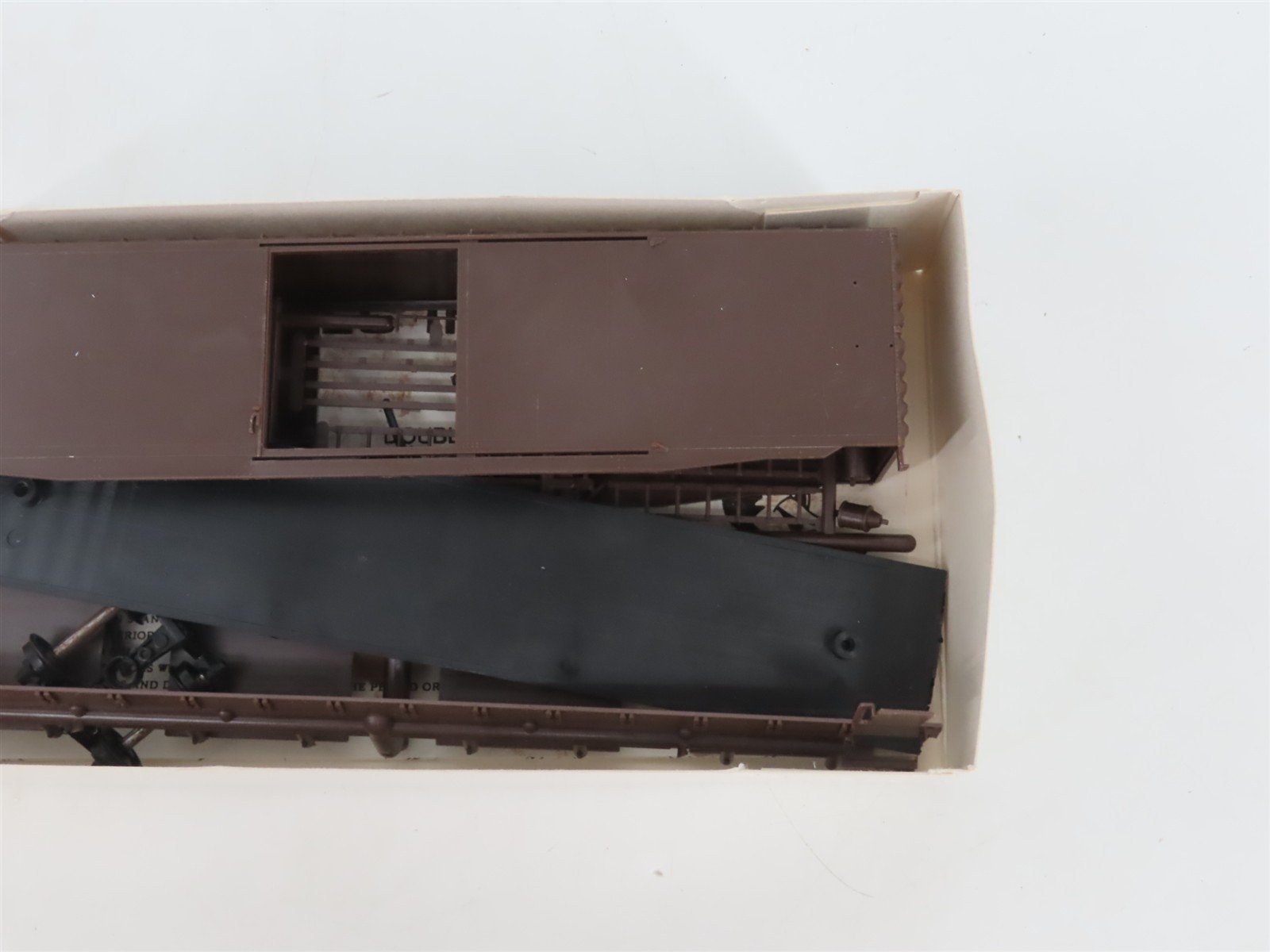 HO Scale Robin's Rails Kit 5300 Undecorated Brown PS-1 50' Single Door Box Car