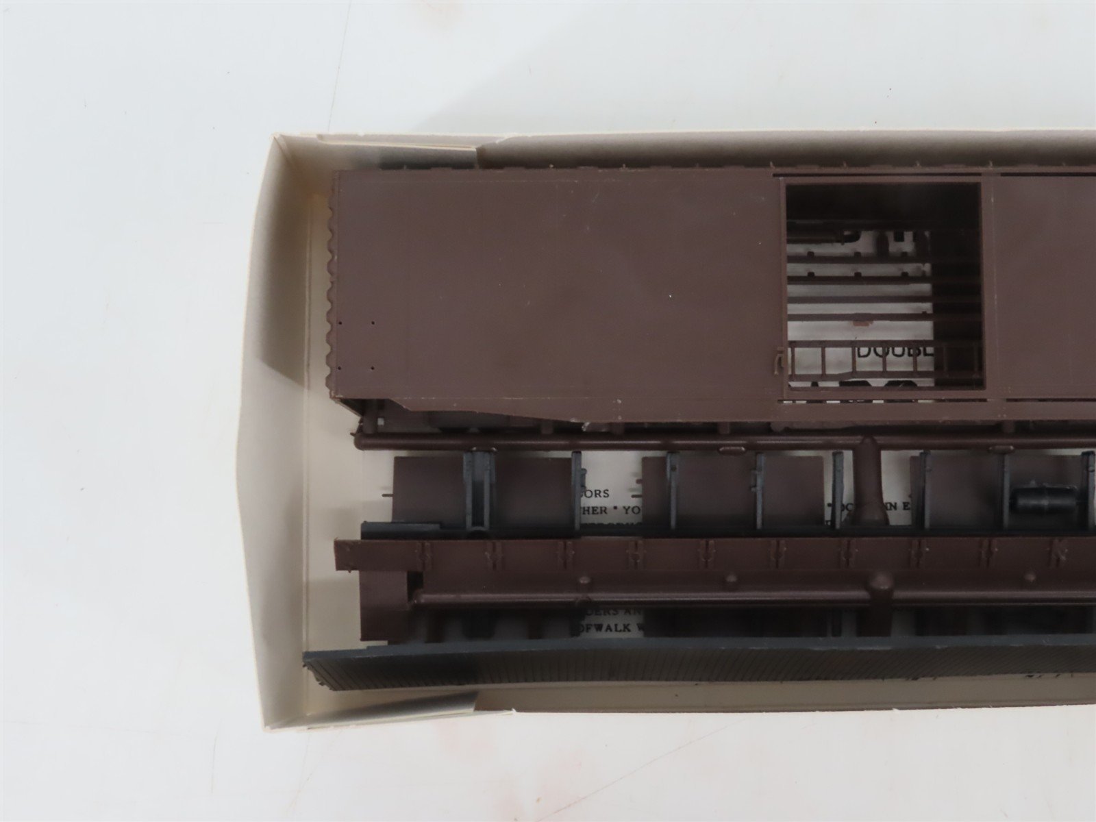 HO Scale Robin's Rails Kit 5300 Undecorated Brown PS-1 50' Single Door Box Car