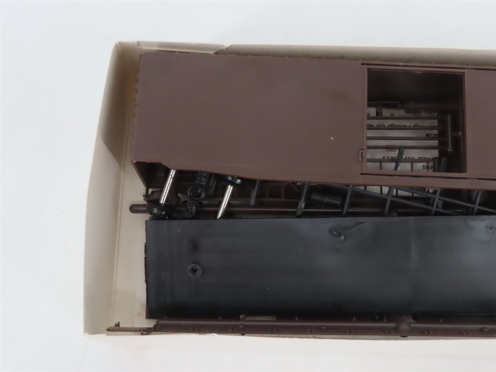 HO Scale Robin's Rails Kit 5300 Undecorated Brown PS-1 50' Single Door Box Car