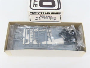 HO Scale Tichy 4024 Undecorated Class R-40-4 PFE Wood Reefer Car Kit