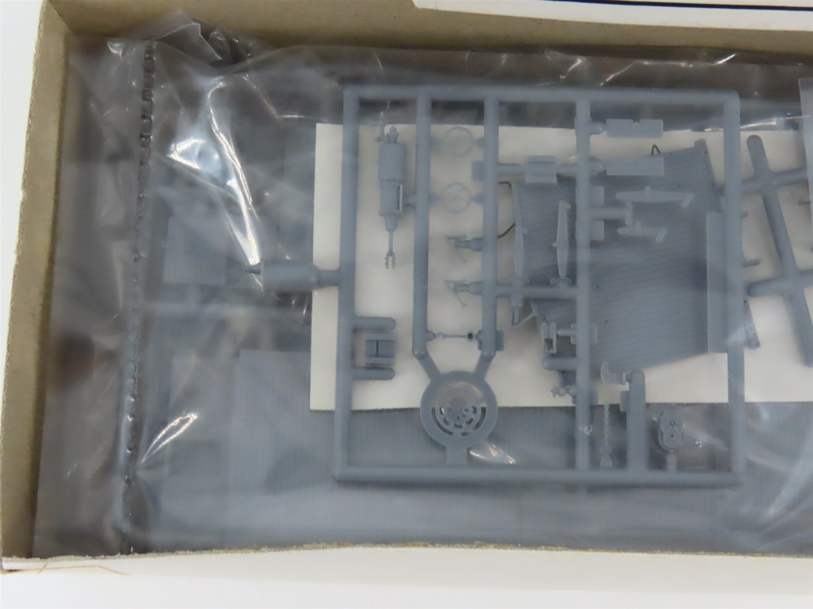HO Scale Tichy 4024 Undecorated Class R-40-4 PFE Wood Reefer Car Kit