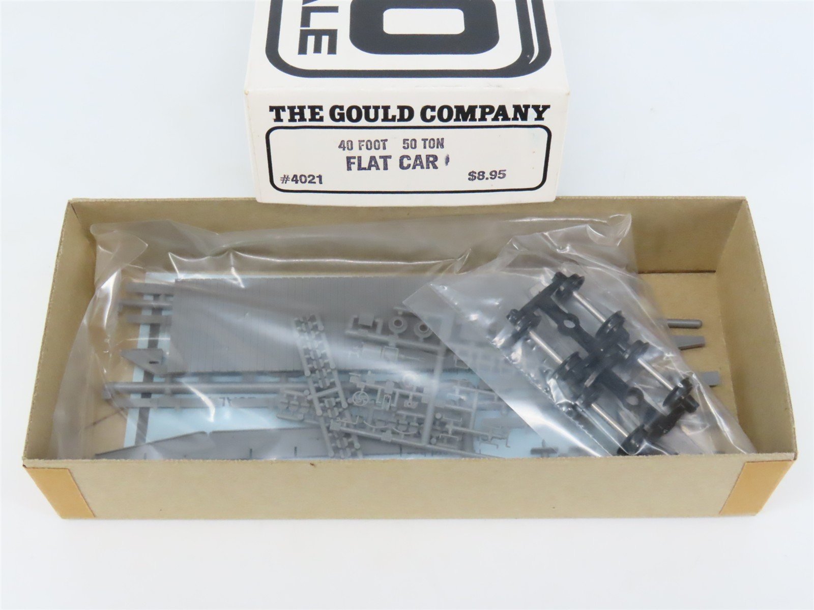 HO Scale Gould Company 4021 Undecorated 40' 50-Ton Flatcar Kit