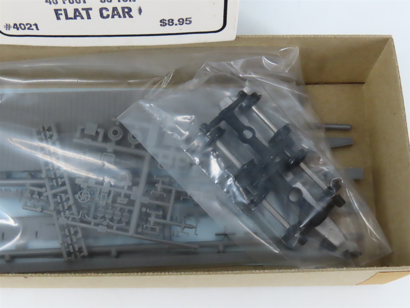 HO Scale Gould Company 4021 Undecorated 40' 50-Ton Flatcar Kit