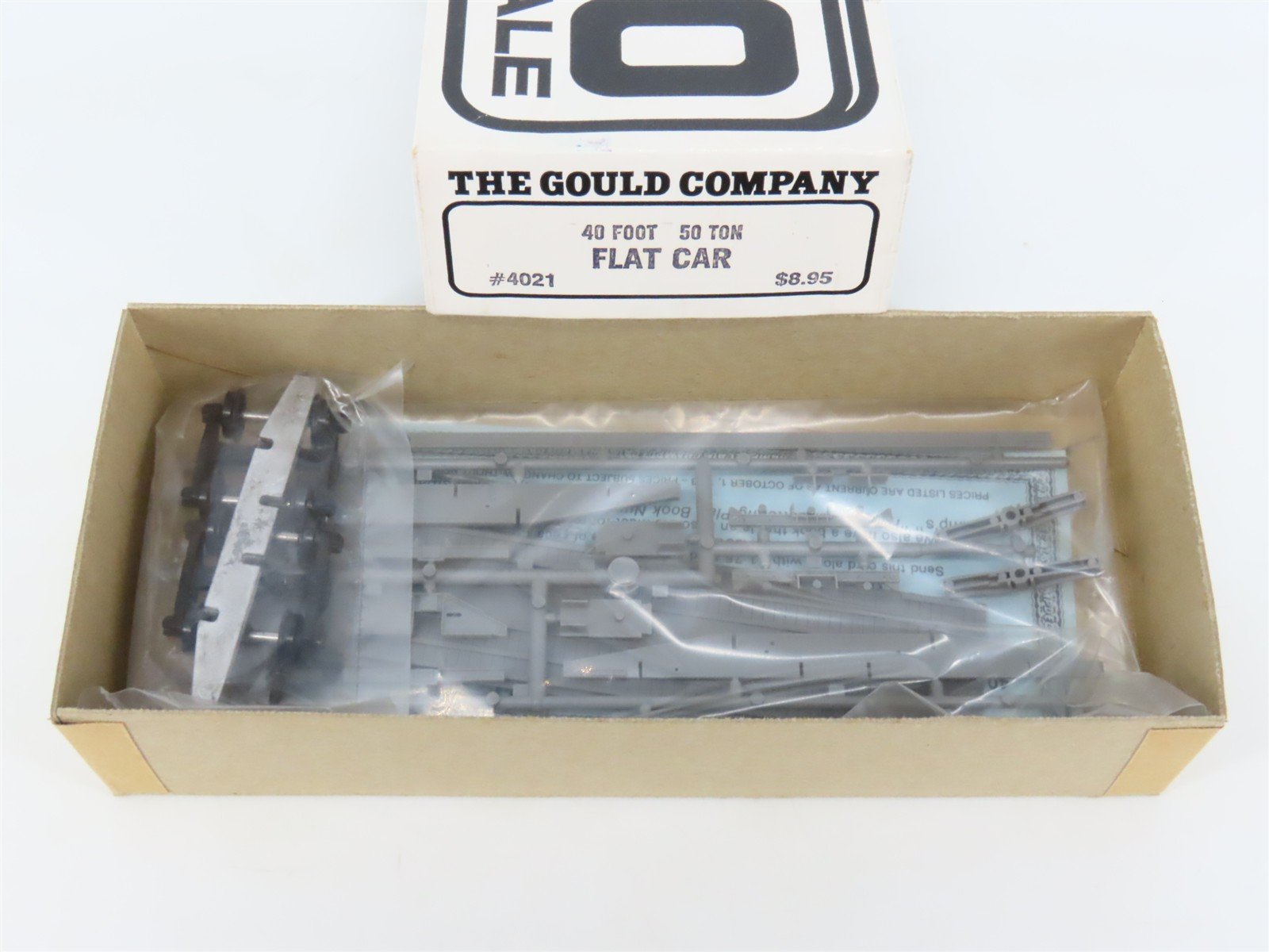 HO Scale Gould Company 4021 Undecorated 40' 50-Ton Flatcar Kit