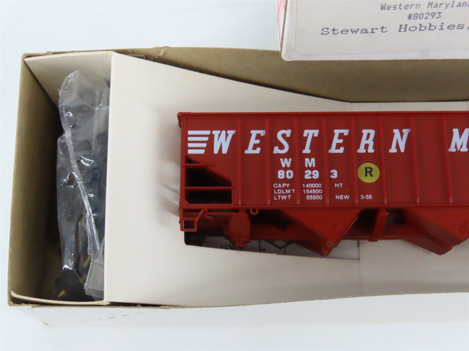 HO Scale Stewart 10003 WM Western Maryland 70-Ton 3-Bay Hopper Car #80293 Kit