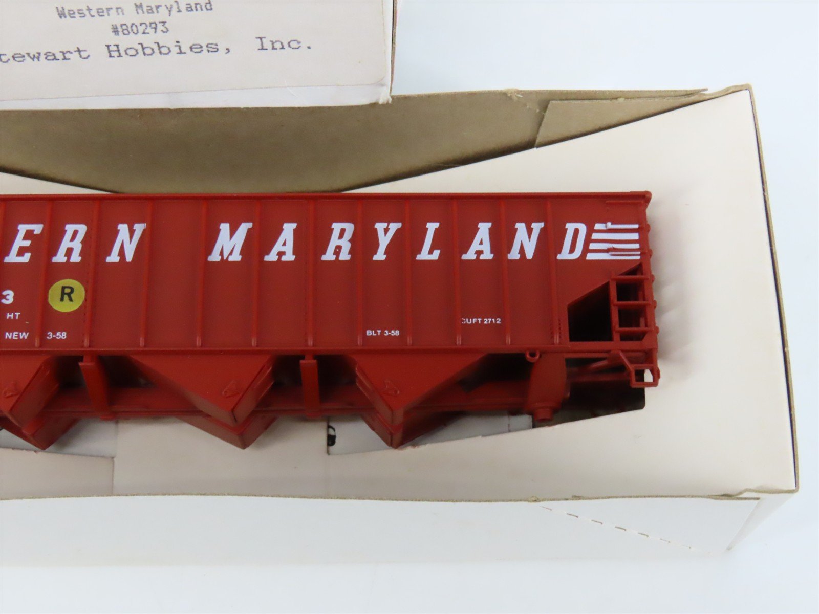 HO Scale Stewart 10003 WM Western Maryland 70-Ton 3-Bay Hopper Car #80293 Kit