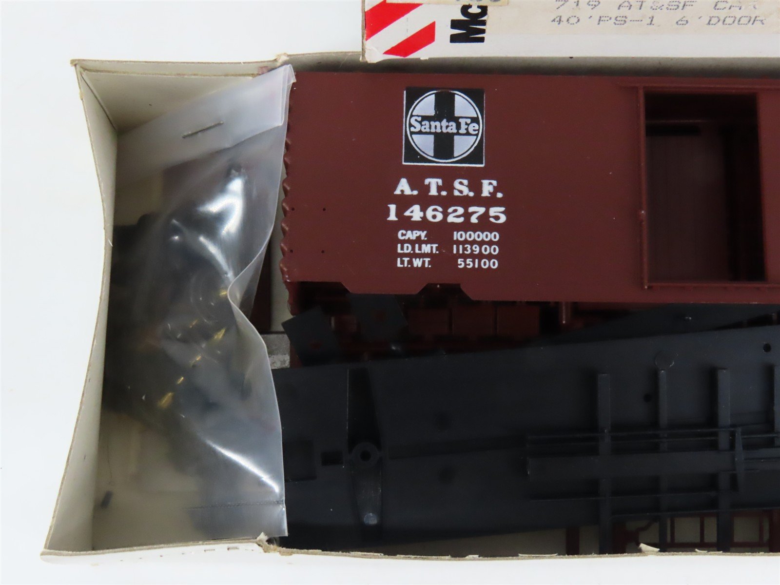 HO Scale McKean Models 719 ATSF Santa Fe 40' PS-1 Boxcar #146275 Kit