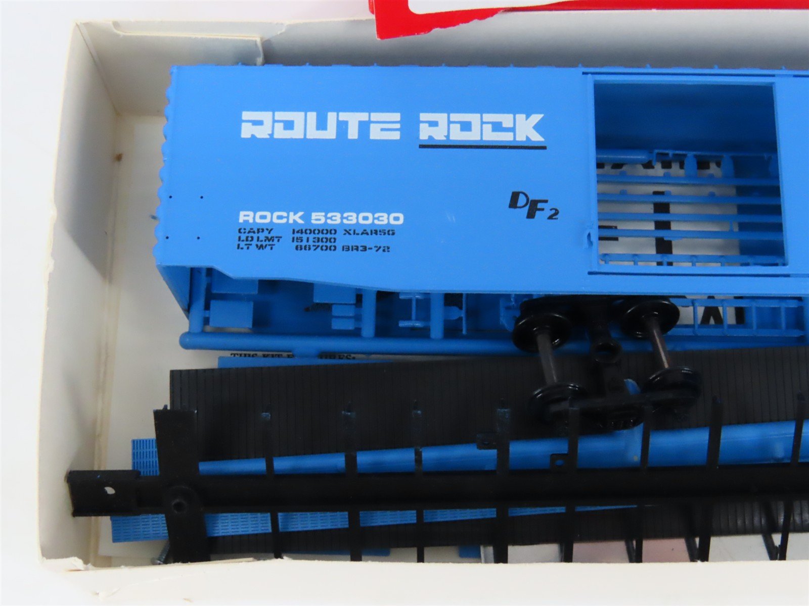 HO Scale Bev-Bel/Robins 9933-1 RI Rock Island 50' PS-1 Boxcar #533030 Kit