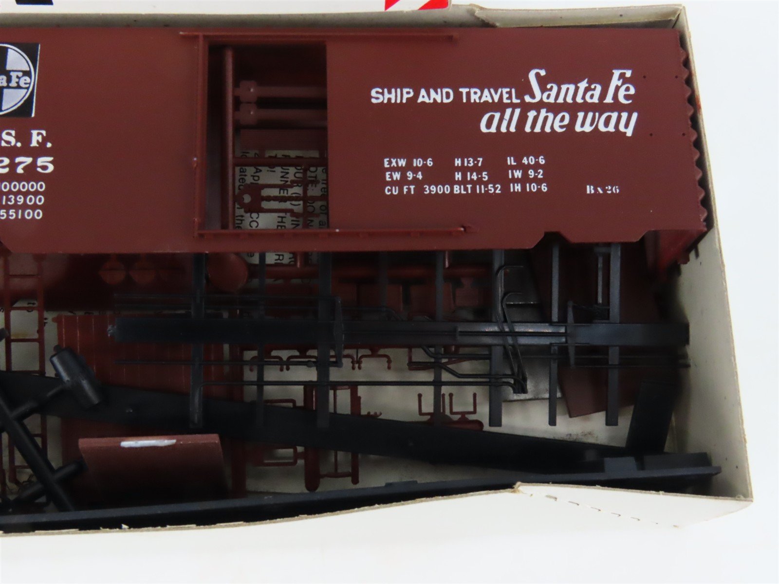 HO Scale McKean Models 719 ATSF Santa Fe 40' PS-1 Boxcar #146275 Kit